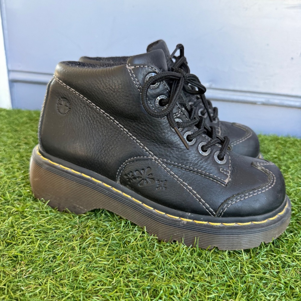 Vtg Y2K Dr Martens Leather Platform Boots Womens 6 Daisy Flower Embossed Chunky